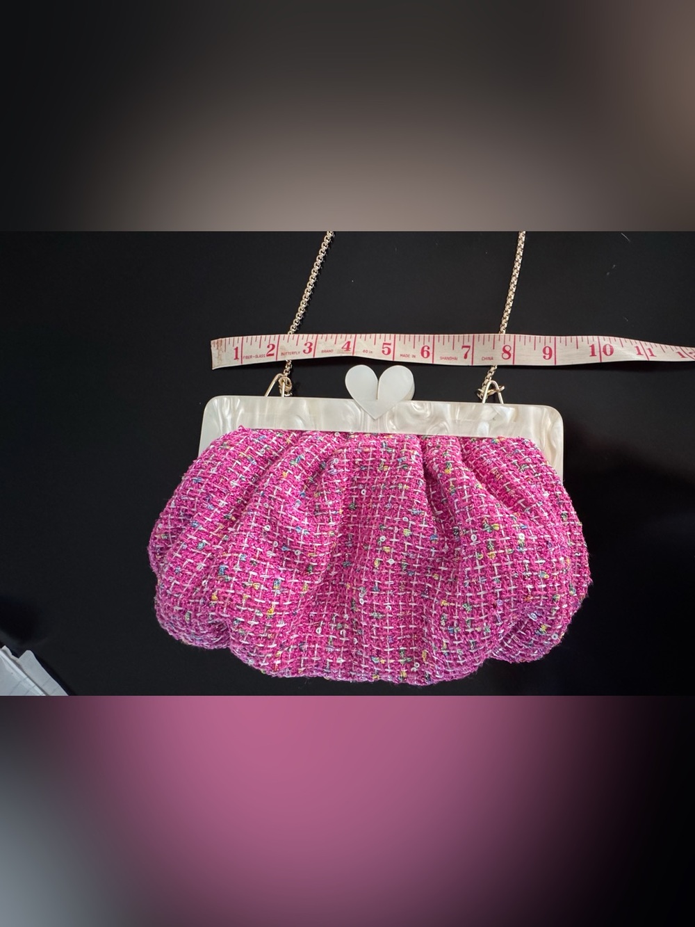 Lilly Pulitzer limited-edition Lilly x Lele Heart Clutch with removable chain. - Picture 8 of 10